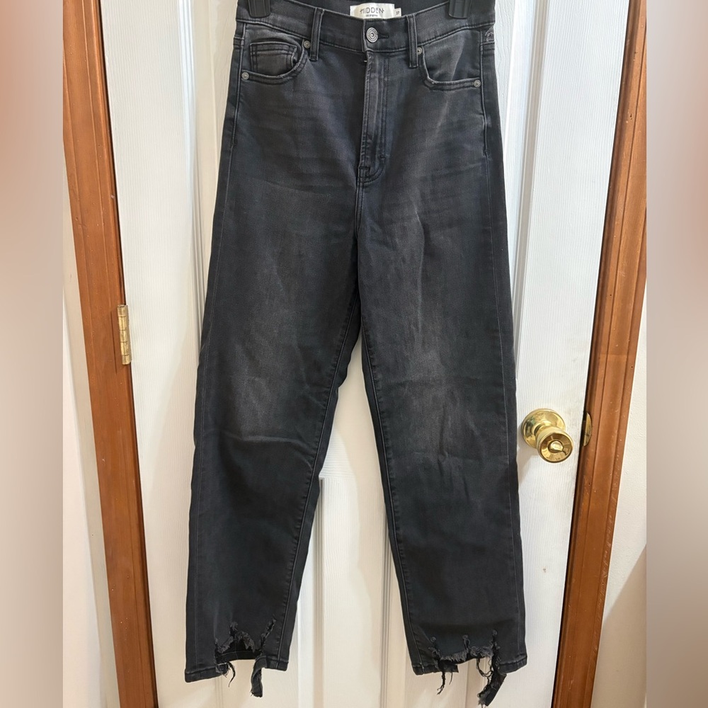 High-Rise Black Wide-Leg Jeans with Distressed Hem